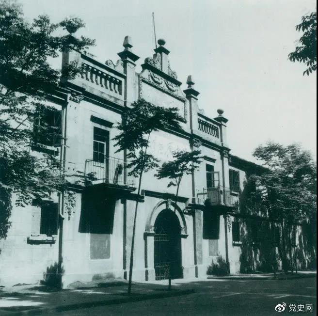 1927年4月27日，中國(guó)共產(chǎn)黨第五次全國(guó)代表大會(huì)在武漢召開。圖為大會(huì)舉行開幕式的地方。